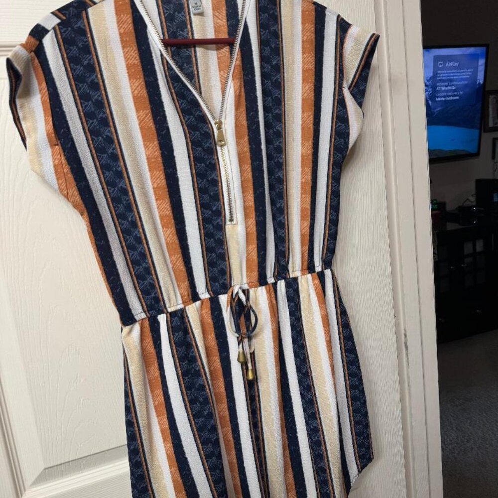 Mini dress, lined from waist down